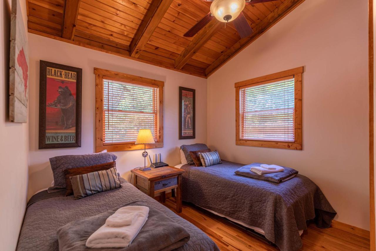 Knotty Pine Vila West Jefferson Exterior foto