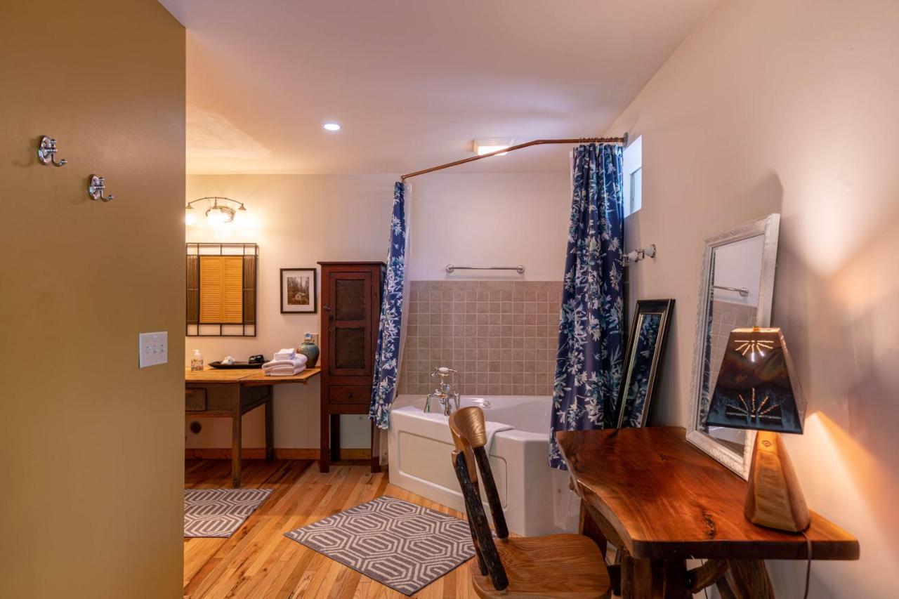 Knotty Pine Vila West Jefferson Exterior foto